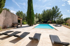 Villa de charme en campagne avec piscine privée et nature luxuriante